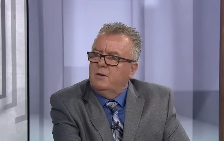Nicol dit qu'il a peu confiance en l'as du LFC de 24 ans