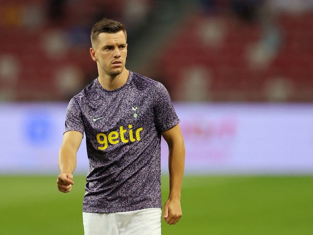 Giovani Lo Celso de Tottenham Hotspur lors de l'échauffement avant le match du 26 juillet 2023 Giovani Lo Celso de Tottenham Hotspur lors de l'échauffement avant le match du 26 juillet 2023