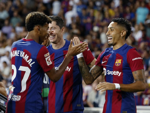 Raphinha de Barcelone célèbre son but contre le Real Betis le 16 septembre 2023