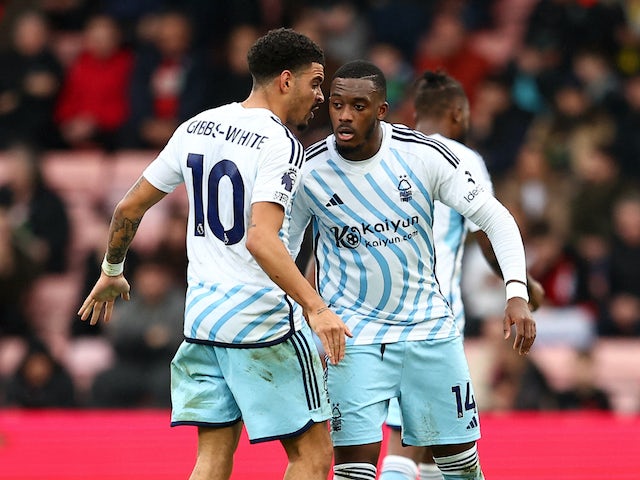 Callum Hudson-Odoi de Nottingham Forest célèbre son premier but le 4 février 2024