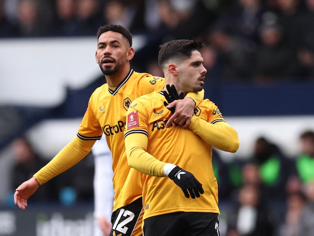 Pedro Neto célèbre le but de Wolverhampton Wanderers contre West Bromwich Albion le 28 janvier 2024.