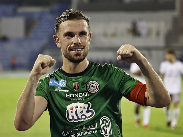Jordan Henderson d'Al Ettifaq fait la fête après le match du 21 septembre 2023