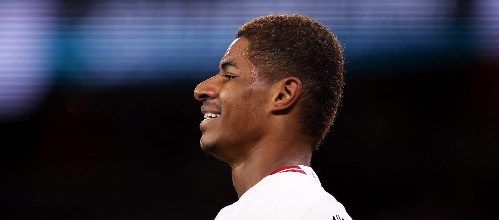 Marcus Rashford offre des billets à un fan chanceux pour deviner quel puzzle il était en train de terminer - Man United News And Transfer News