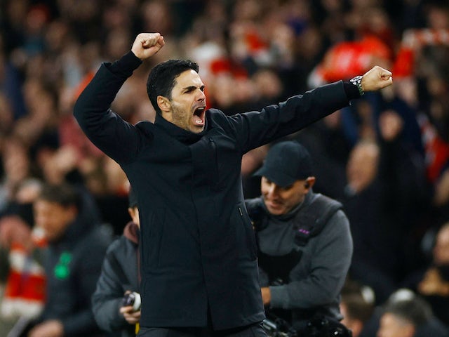 Le manager d'Arsenal, Mikel Arteta, célèbre après le match du 4 février 2024.