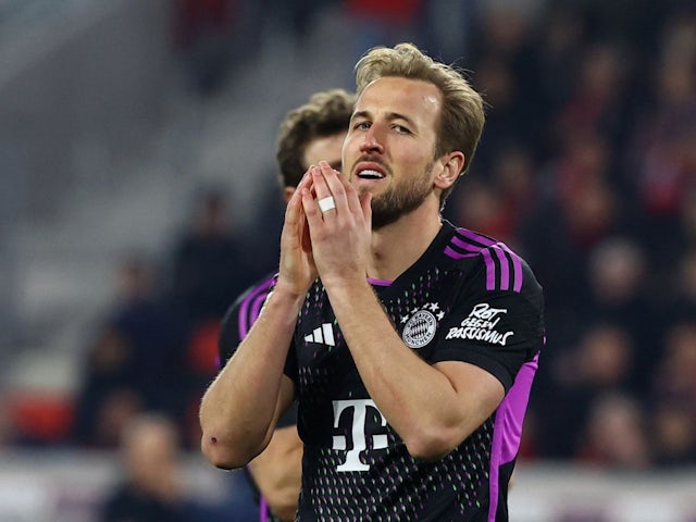 Harry Kane du Bayern Munich réagit après une occasion manquée le 1er mars 2024