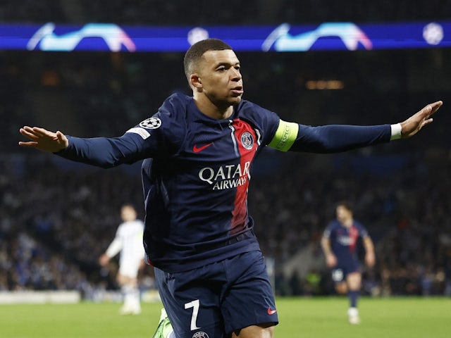 Kylian Mbappe du Paris Saint-Germain célèbre son premier but le 5 mars 2024