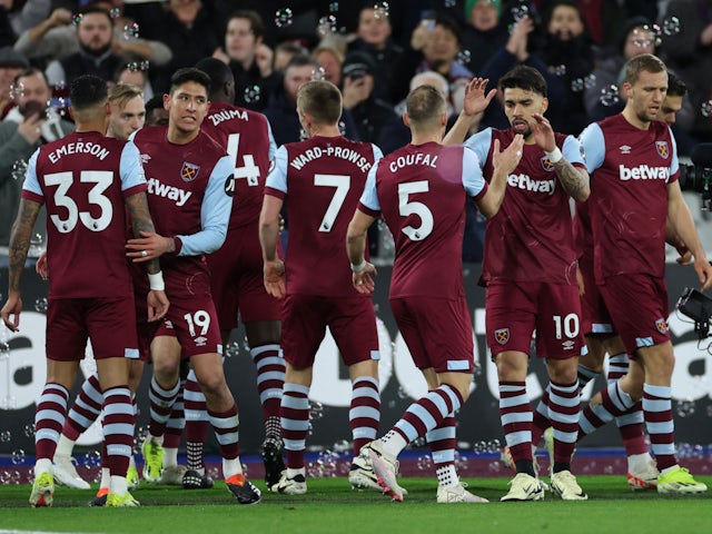 Jarrod Bowen de West Ham United célèbre son premier but le 26 février 2024