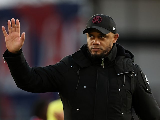 Le manager de Burnley, Vincent Kompany, semble abattu après le match du 24 février 2024.