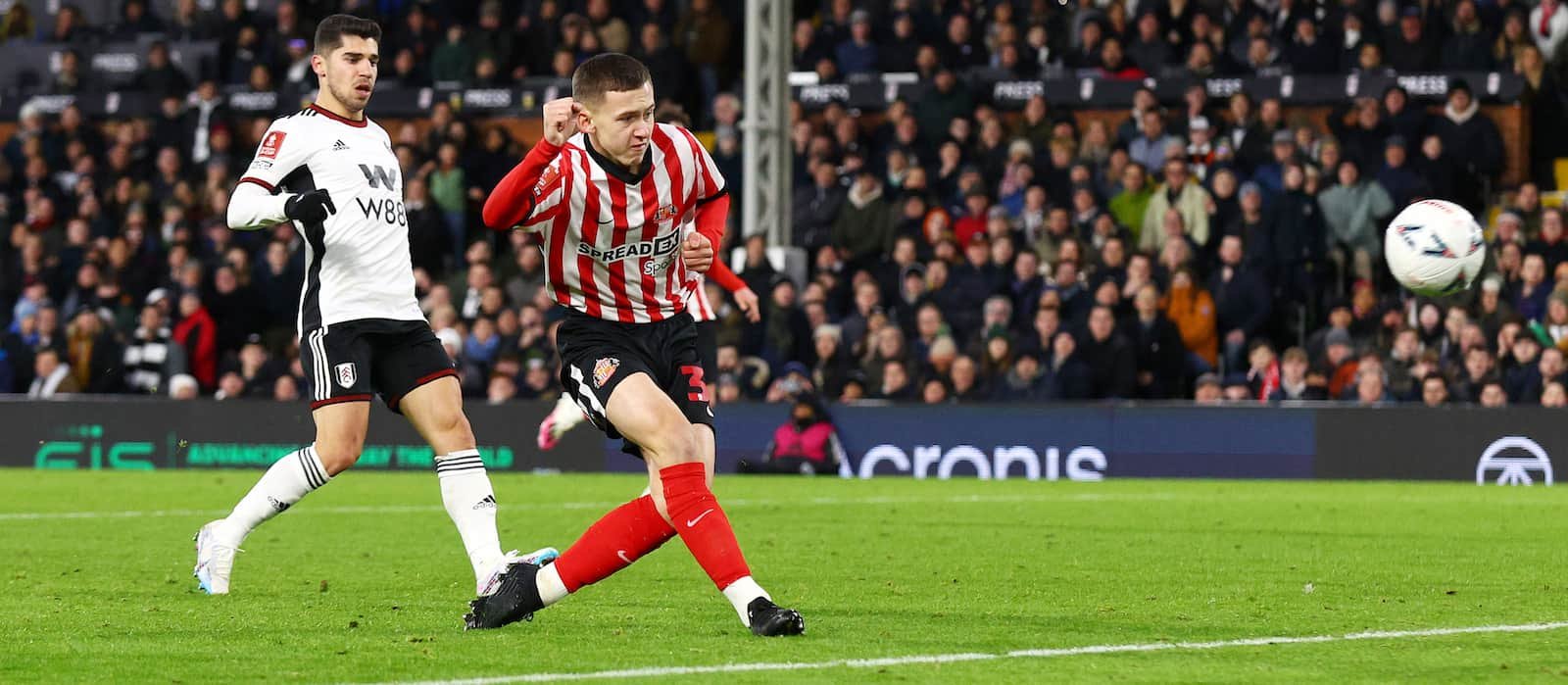 La cible de Manchester United, Chris Rigg, est heureux de rester à Sunderland pour le moment – ​​Man United News And Transfer News