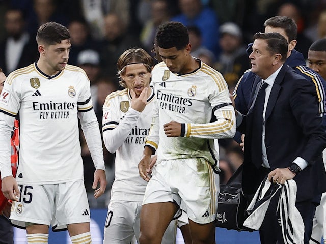 Jude Bellingham du Real Madrid réagit après s'être blessé le 5 novembre 2023