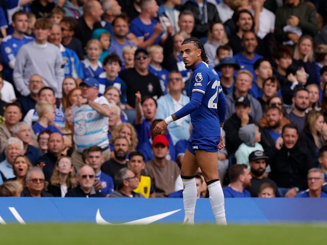 Le défenseur de Chelsea Malo Gusto après son expulsion contre Aston Villa le 24 septembre 2023.