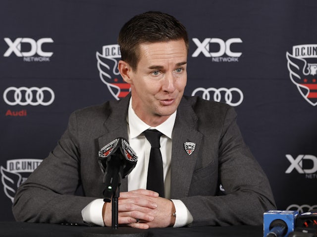 L'entraîneur-chef de DC United, Troy Lesesne, s'exprime lors de sa conférence de presse d'introduction à l'Audi Field le 11 janvier 2024.