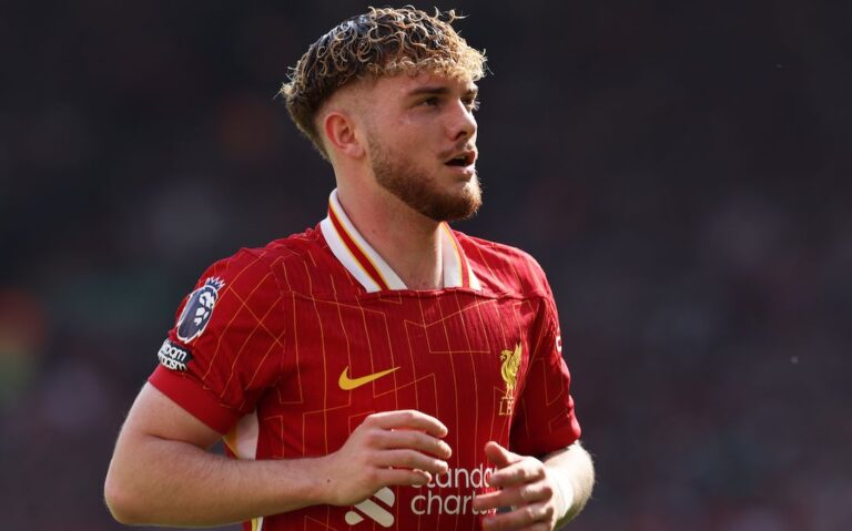 Elliott explique que l'équipe du LFC est "très excitée" avant l'arrivée d'Arne Slot