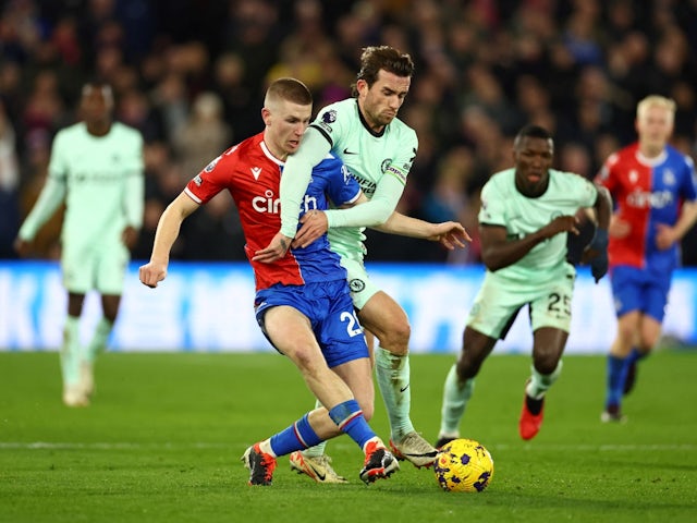 12 février 2024 Ben Chilwell de Chelsea en action avec Adam Wharton de Crystal Palace le 12 février 2024