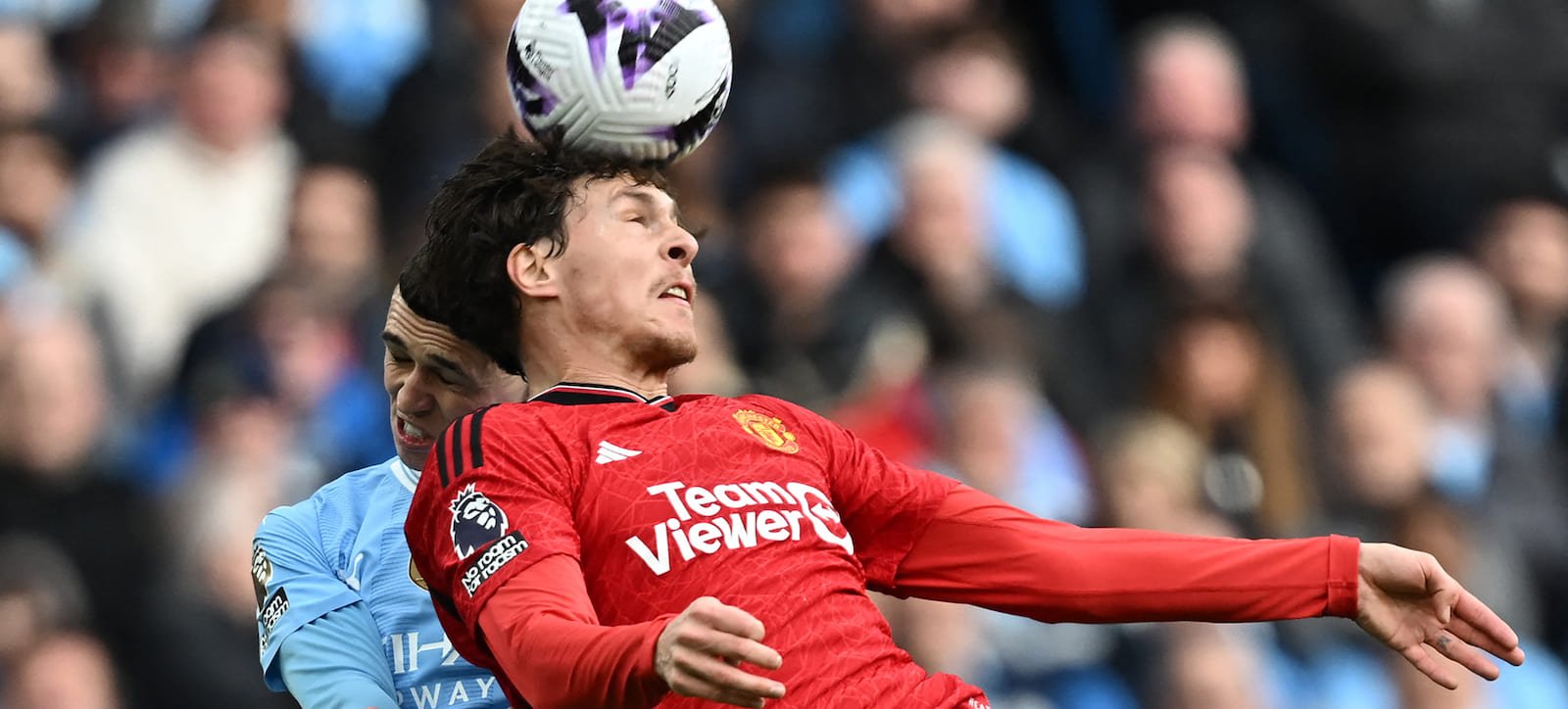 Manchester United fait de son mieux pour vendre Victor Lindelof cet été - Man United News And Transfer News