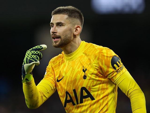 Guglielmo Vicario de Tottenham Hotspur le 23 novembre 2024 Guglielmo Vicario de Tottenham Hotspur le 23 novembre 2024