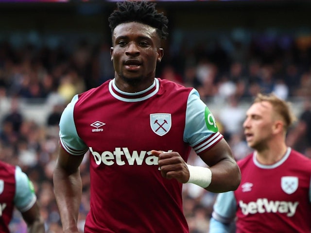 Mohammed Kudus de West Ham United célèbre après avoir marqué le premier but de son équipe contre Tottenham Hotspur, le 19 octobre 2024