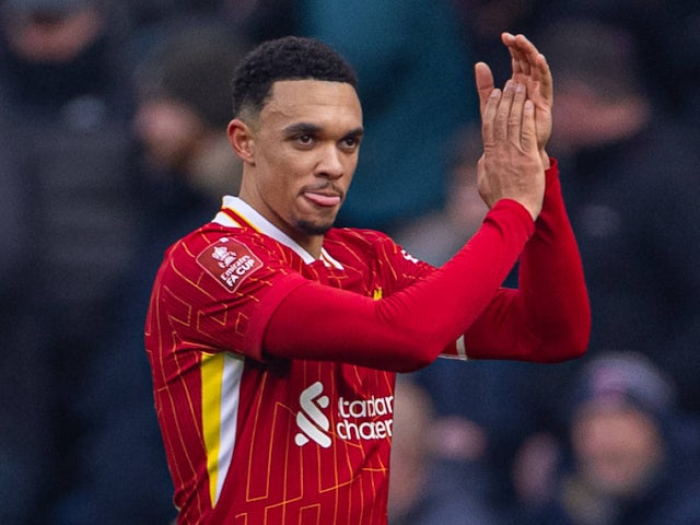 Trent Alexander-Arnold de Liverpool célèbre le score le 11 janvier 2025