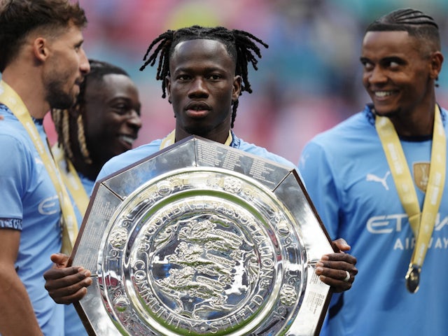 Issa Kabore de Manchester City lors du match du FA Community Shield au stade Wembley le 27 août 2024