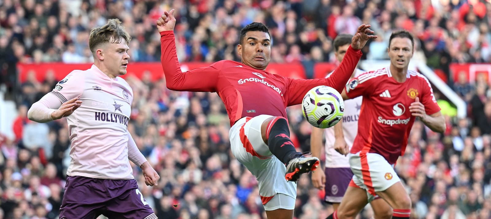 Al Nassr planifie un raid de Man United pour Casemiro, INEOS étant prêt à accepter une perte de 30 millions de livres sterling - Man United News And Transfer News