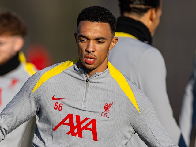 Trent Alexander-Arnold photographié à l'entraînement de Liverpool le 26 novembre 2024