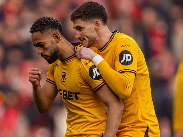 Matheus Cunha de Wolverhampton Wanderers célèbre le score le 16 février 2025