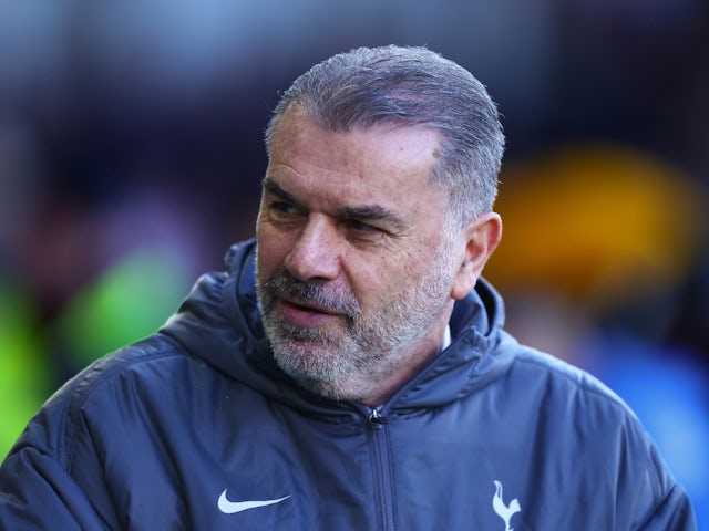 Tottenham Hotspur Manager Ange Postecoglou illustré le 16 février 2025