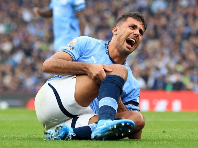 Manchester City 'Rodri réagit après avoir subi une blessure le 22 septembre 2024