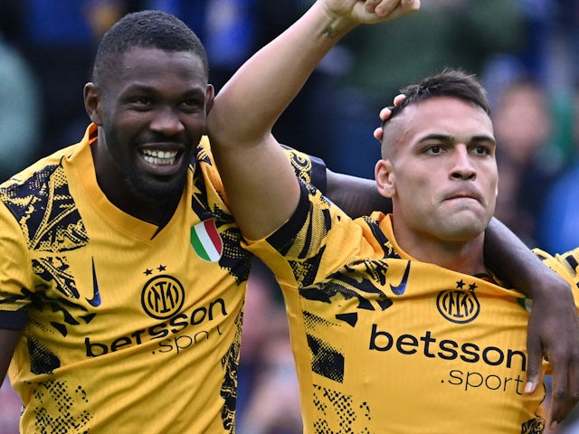 Lautaro Martinez et Marcus Thuram de l'Inter Milan, illustré le 28 septembre 2024