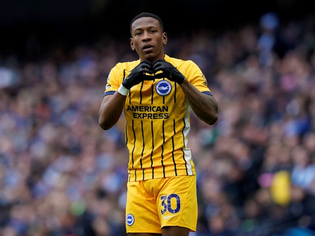 Pervis Estupinan de Brighton & Hove Albion célèbre le 15 mars 2025 Pervis Estupinan de Brighton & Hove Albion célèbre le 15 mars 2025