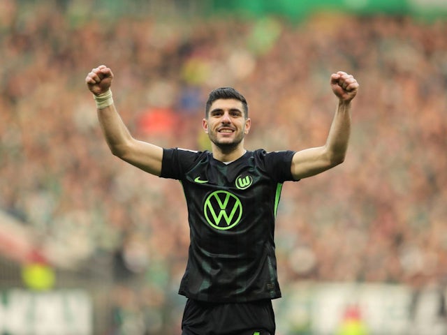Konstantinos Koulierakis de Wolfsburg lors du match de son équipe contre Werder Bremen, le 1er mars 2025
