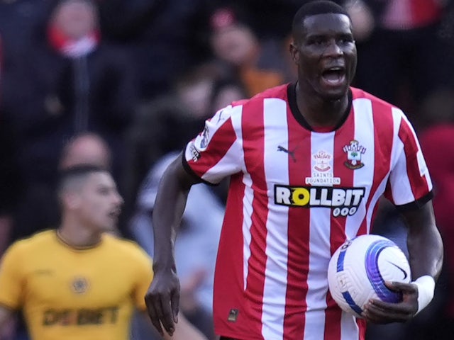 Paul Onuachu de Southampton célèbre le score le 15 mars 2025