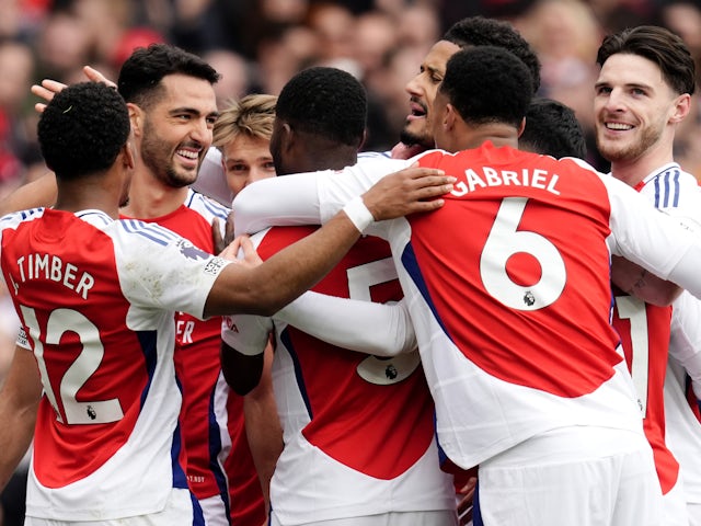 Mikel Merino d'Arsenal célèbre le score le 16 mars 2025