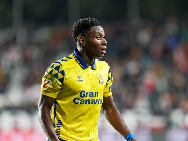 Dario Essugo en action pour Las Palmas en novembre 2024.