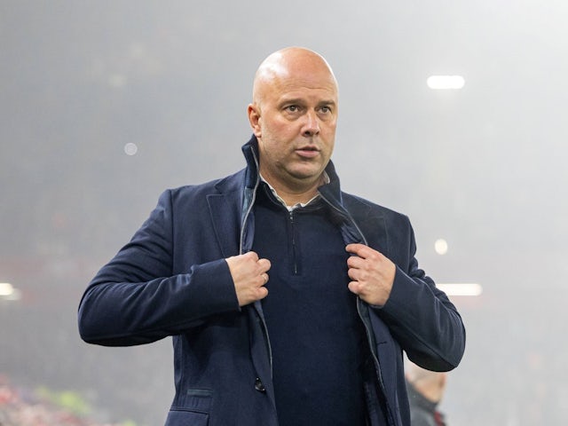 L'entraîneur-chef de Liverpool, Arne, avant le match de Premier League de son équipe contre Fulham, le 14 décembre 2024