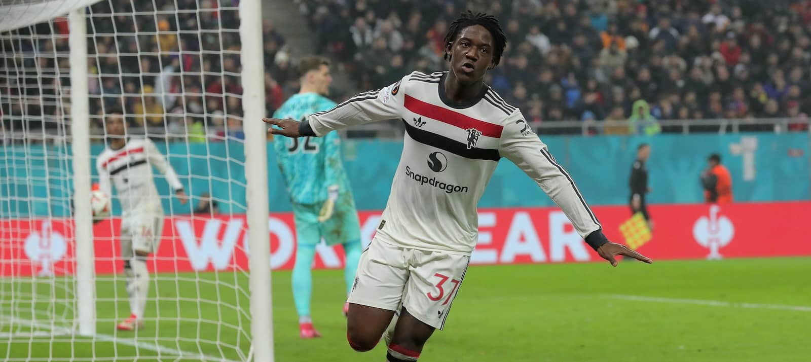 Kobbie Mainoo se rapproche de la sortie de Manchester United car il n'a pas de "rôle établi" - Man United News and Transfer News