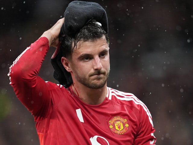 Mason Mount de Manchester United se fait blessé le 29 septembre 2024