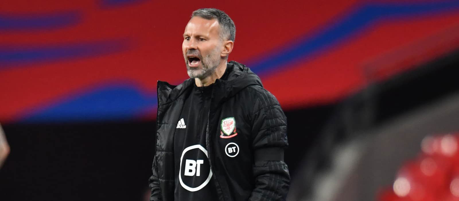 Ryan Giggs subit un énorme revers alors que Business Venture se replie de façon inattendue - Man United News and Transfer News