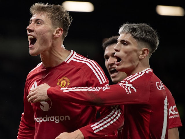 Rasmus Hojlund et Alejandro Garnacho de Manchester United le 16 mars 2025