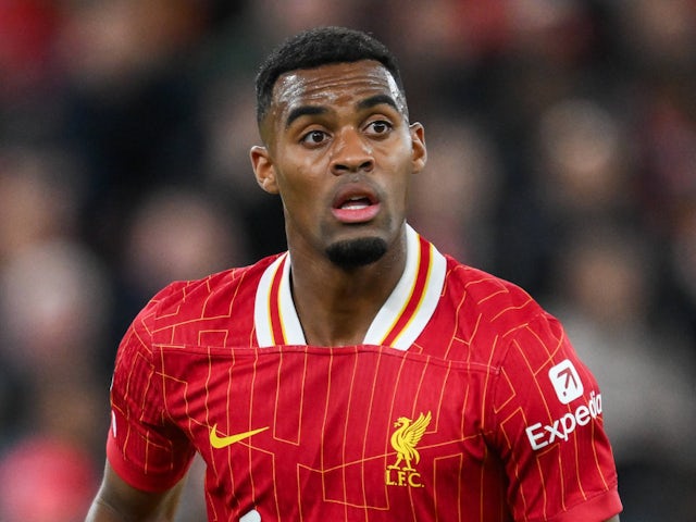 Ryan Gravenberch de Liverpool illustré le 2 octobre 2024