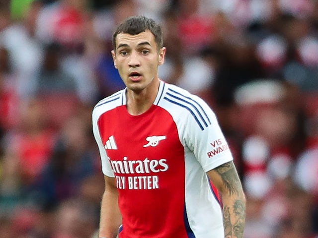 Jakub Kiwior d'Arsenal illustré le 7 août 2024