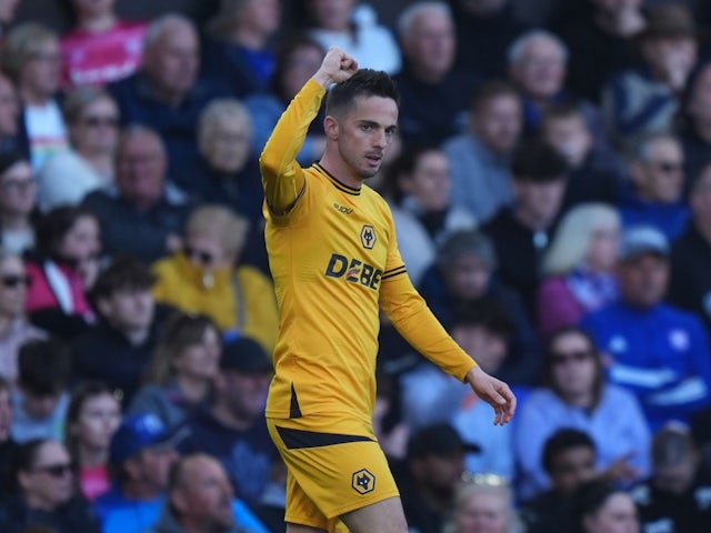 Le Pablo Sarabia de Wolverhampton Wanderers célèbre le score contre Ipswich Town, le 5 avril 2025