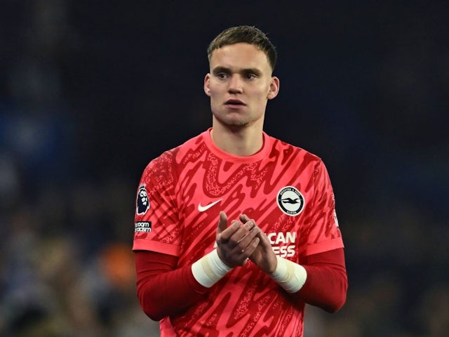 Brighton & Hove Albion, le gardien de but Bart Verbruggen après le match de son équipe contre Brentford, le 27 décembre 2024