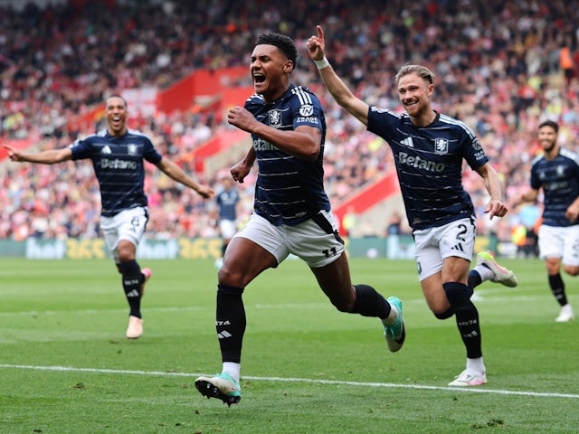 Ollie Watkins d'Aston Villa célèbre en faisant 1-0 le 12 avril 2025