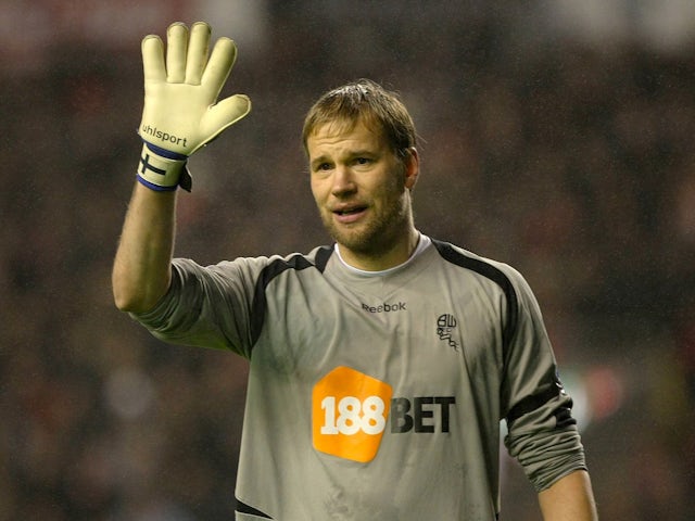 Jussi Jussi Jaaskelainen de Bolton Wanderers le 5 janvier 2011