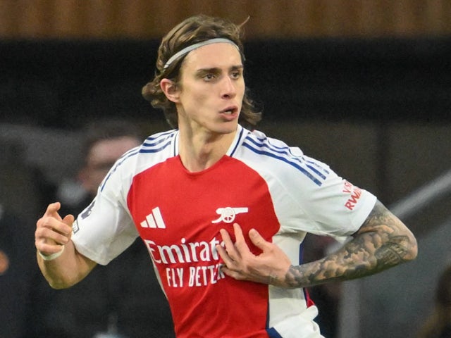 Riccardo Calafiori d'Arsenal célèbre le score le 25 janvier 2025
