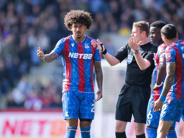 Chris Richards de Crystal Palace est envoyé contre Bournemouth, le 19 avril 2025