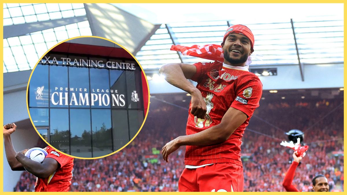 Cody Gakpo essaie la remontée du trophée de Premier League au centre de formation de Liverpool
