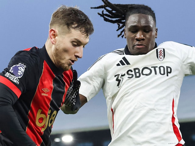 Calvin Bassey de Fulham contesté par David Brooks de Bournemouth le 29 décembre 2024