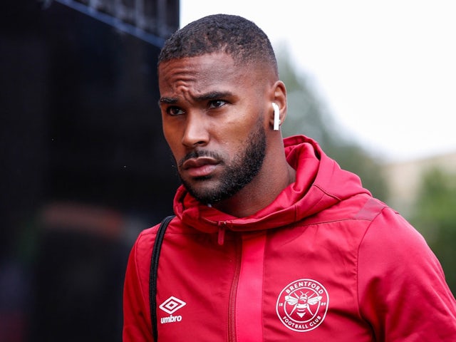 Rico Henry de Brentford le 19 août 2023